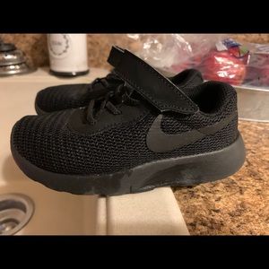 Nike toddler size 9